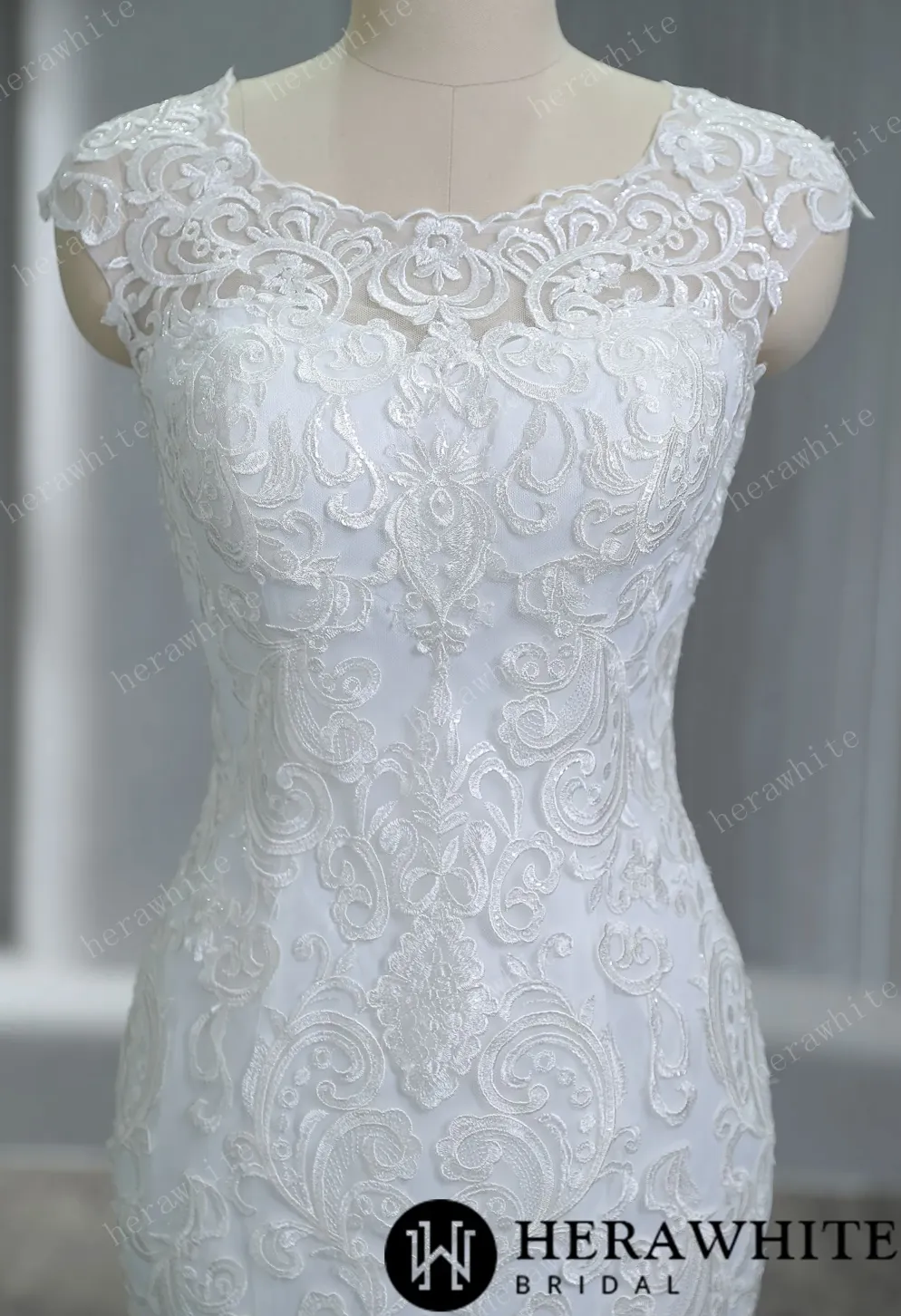 Bateau Neckline Mermaid Lace Wedding Dress