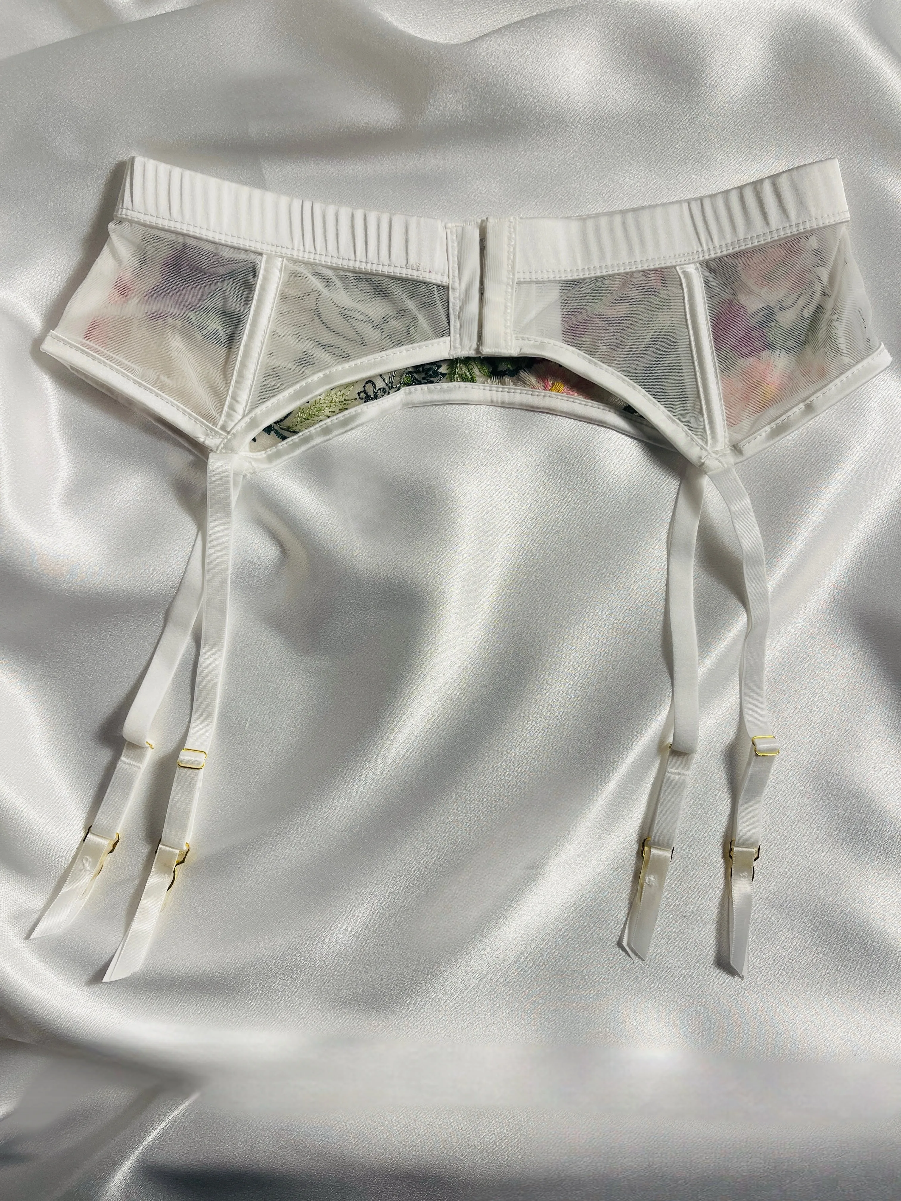 EMBROIDERED FLORAL GARTER BELT