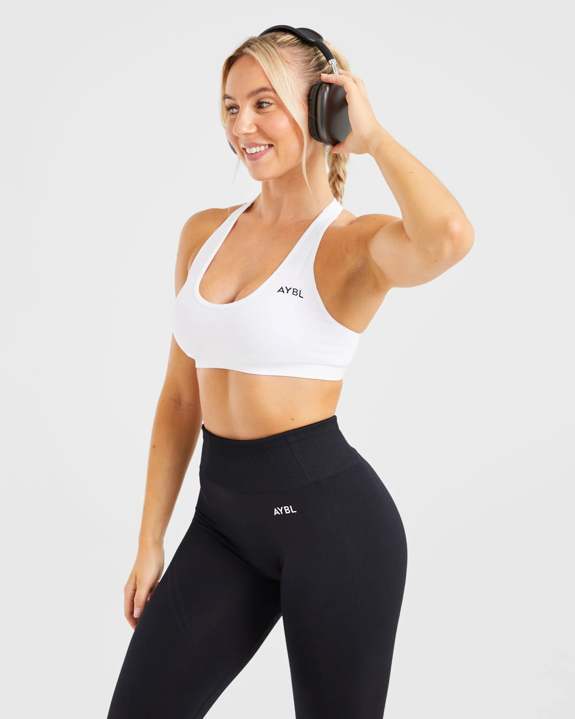 Essential Seamless Racer Back Sports Bra - White