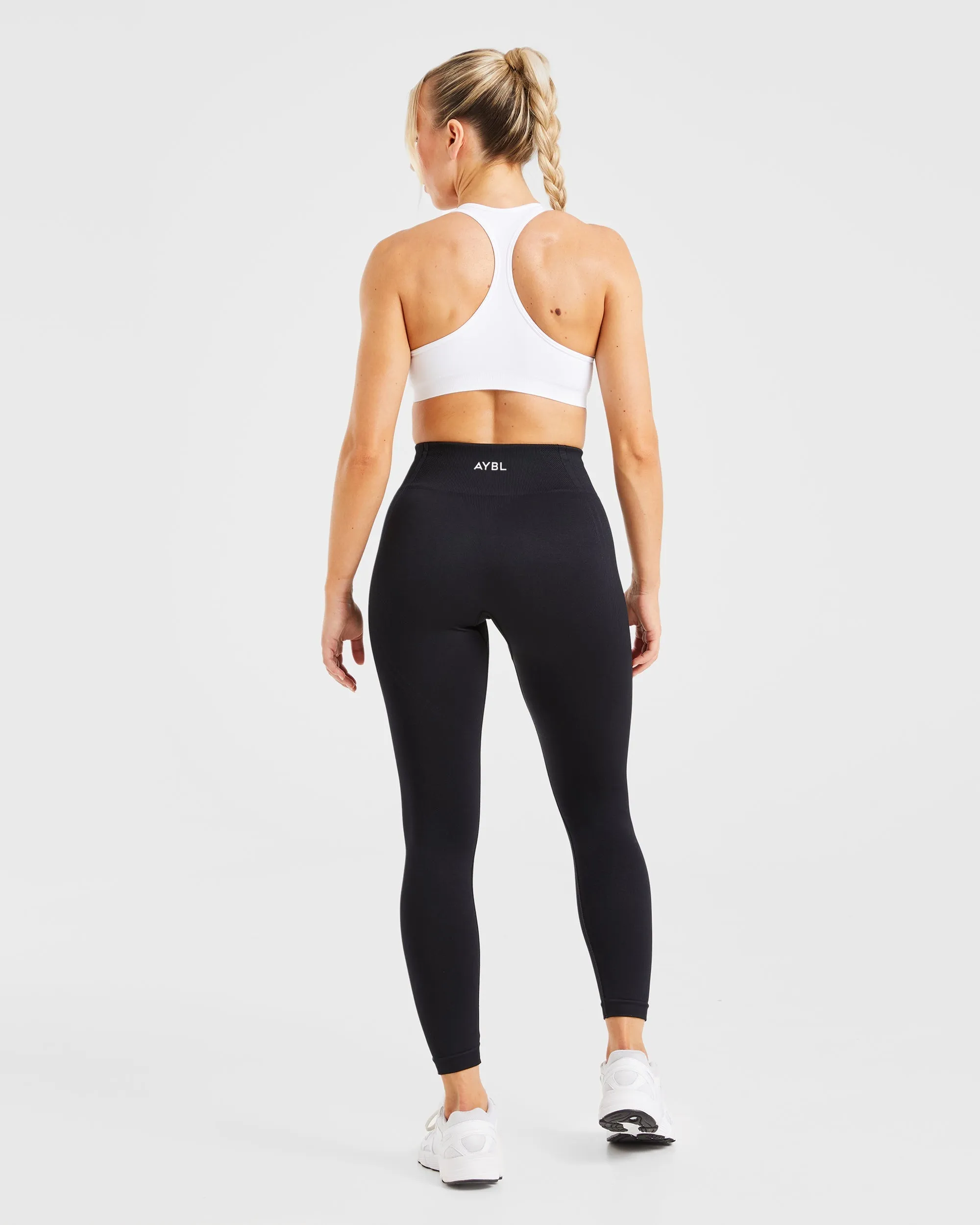 Essential Seamless Racer Back Sports Bra - White