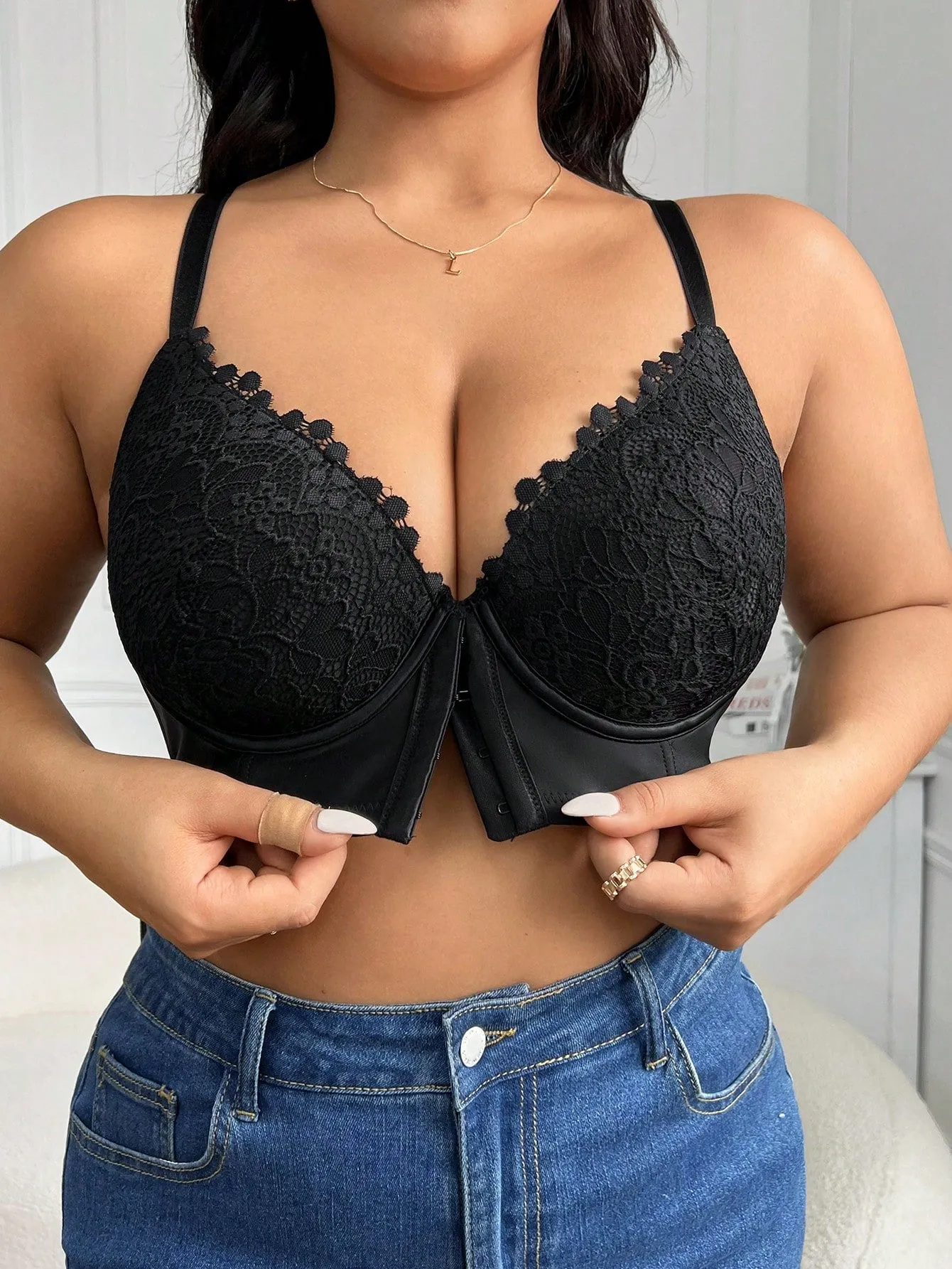 Sexy Romantic Casual Comfortable Front-Open Lace Plus Size Bra, Prevent Sagging And Support Breast, Adjustable 1pc