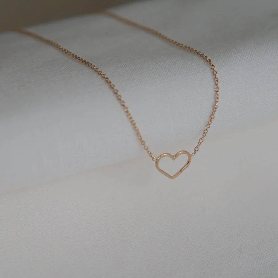 Tiny Heart Pendant Necklace - Solid 14kt